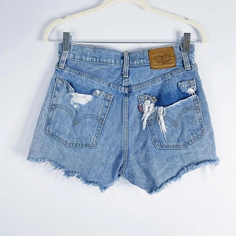 Levi’s - Wedgie Distressed Shorts